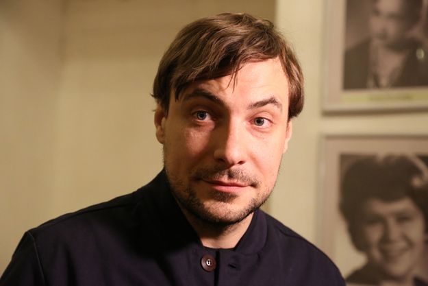 Евгений Цыганов бросил жену и шестерых детей