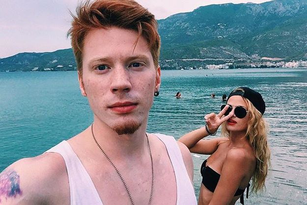 Никита Пресняков с невестой отдыхает в Греции