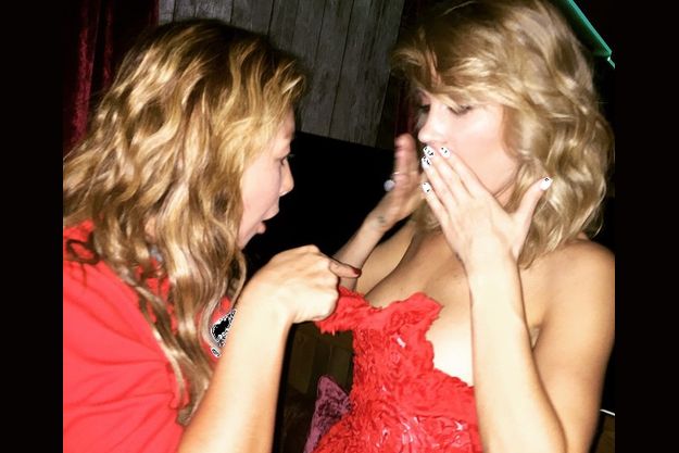 Анита Цой была поражена бюстом Глюкозы