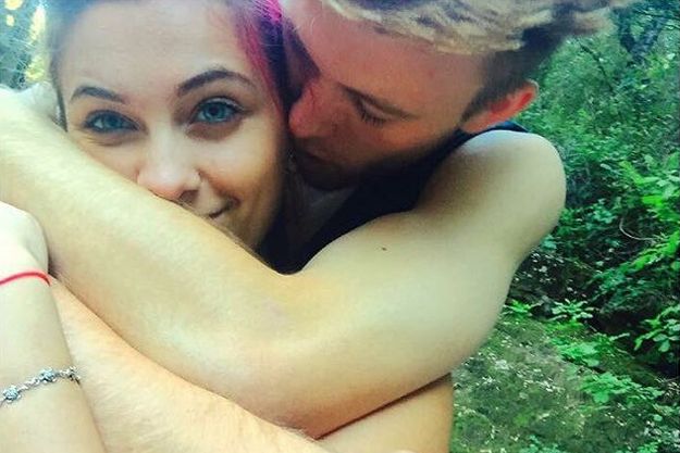 Дочь Майкла Джексона тайно выскочила замуж