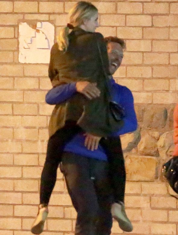 Крис Мартин и Аннабелль Уоллис