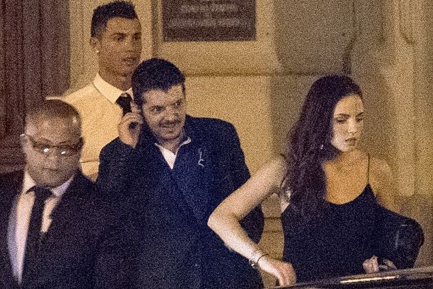 Криштиану Роналду засекли на ночном свидании с новой подружкой