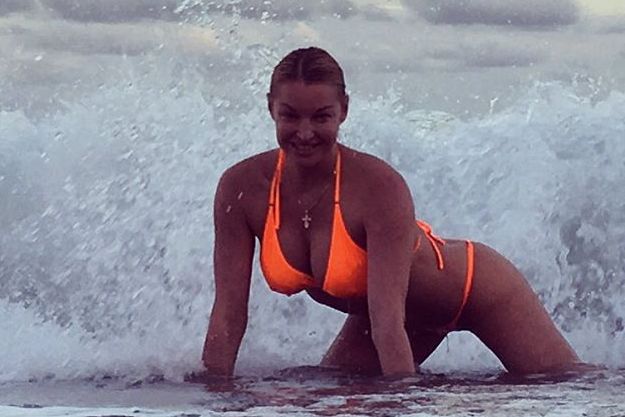 Анастасия Волочкова шокировала пошлым пляжным снимком