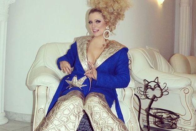 Лена Ленина запретила сыну и маме выходить на улицу