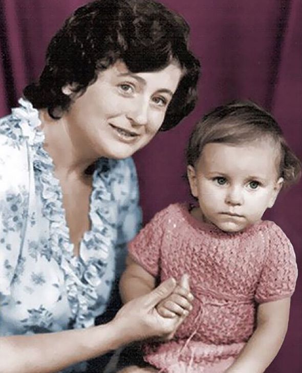 Ани Лорак с мамой