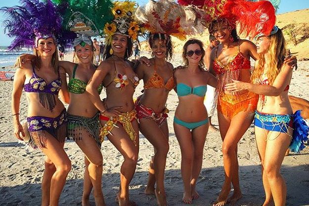 Ольга Орлова засветила округлившийся животик