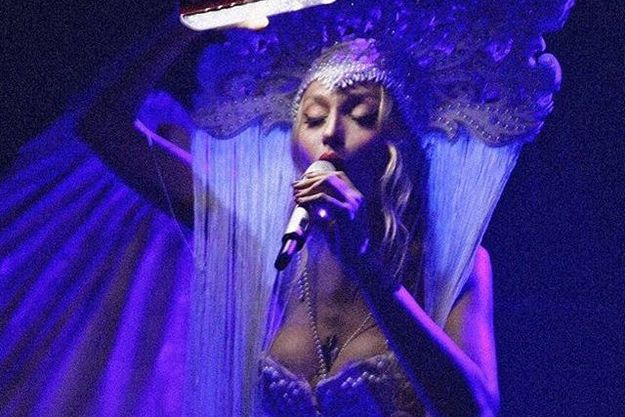 Оля Полякова призналась о силиконе в бюсте