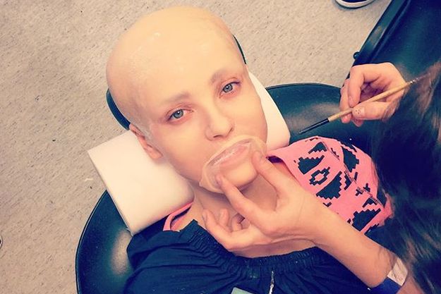 Лысая Елена Темникова шокировала фанатов