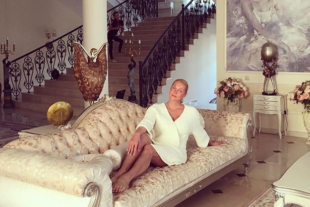 Анастасия Волочкова отправилась в декрет