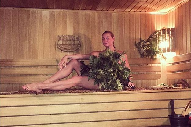 Анастасия Волочкова выложила обнаженный снимок из бани