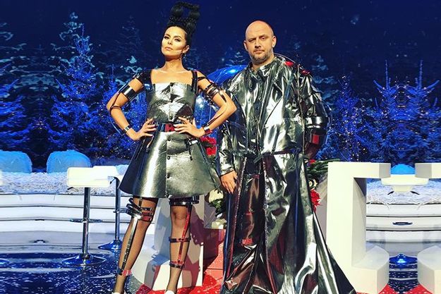 Потап и Настя показали новогодние космические образы