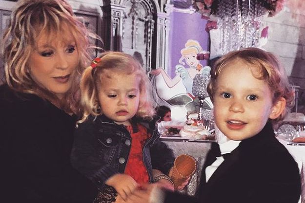 Алла Пугачева с дочкой пришла на день рождения дочери Филиппа Киркорова