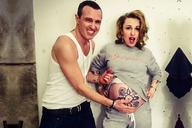 Валерия Гай Германика показала тату на беременном животе