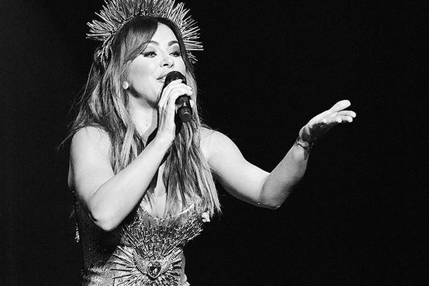 Ани Лорак впервые вывела на большую сцену дочку