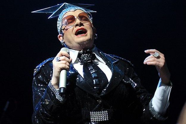 Верка Сердючка подколола Порошенко за завод в Липецке