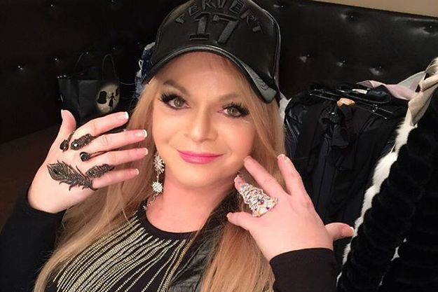 Лариса Долина резко помолодела и сменила имидж