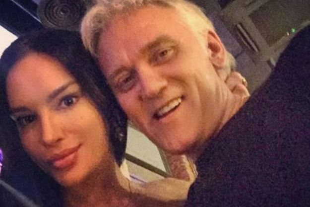 Александр Маршал закрутил роман с молодой питерской моделью