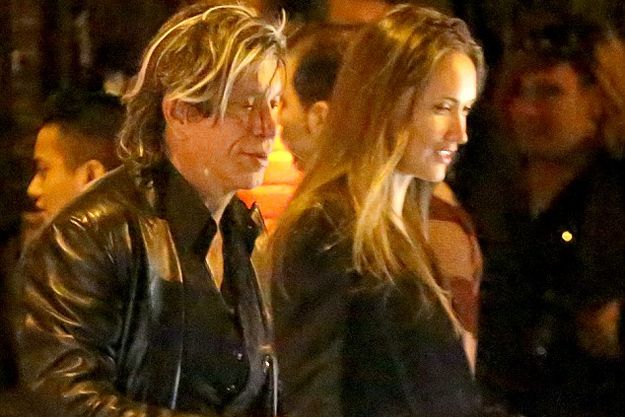 Микки Рурк замечен на свидании с молодой моделью