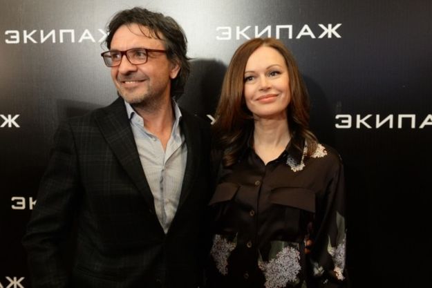 Ирина Безрукова пришла на премьеру фильма с новым ухажером