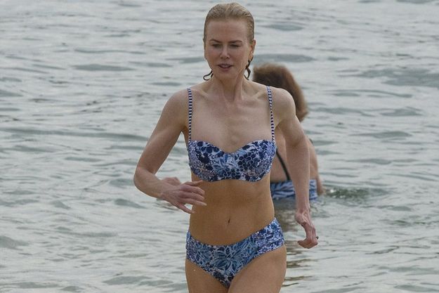 Николь Кидман восхитила фигурой в бикини