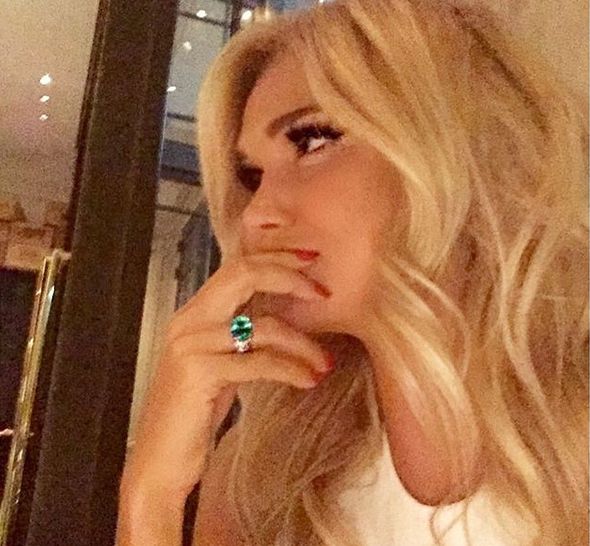 Виктория Лопырева