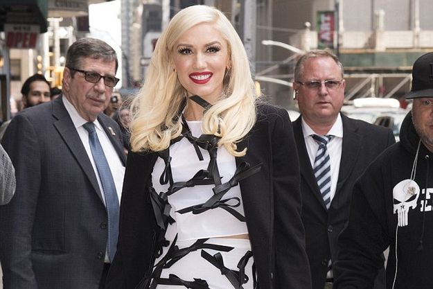 Гвен Стефани опубликовала в соцсетях снимок УЗИ