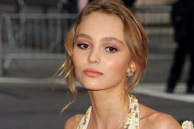 Дочь Джонни Деппа вступилась за отца, которого обвиняют в домашнем насилии