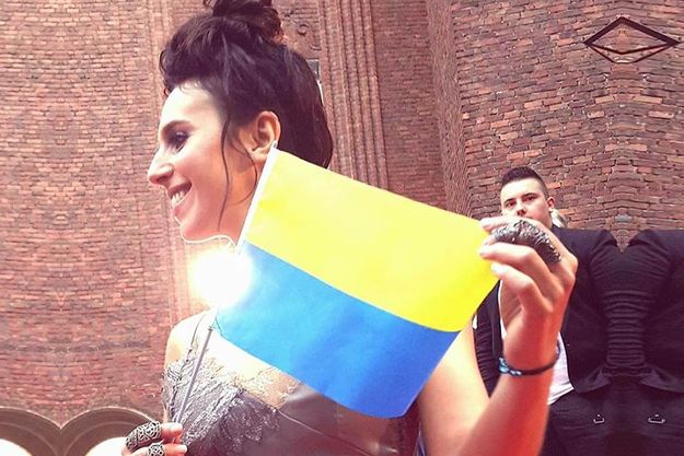 Джамала оконфузилась с украинским флагом