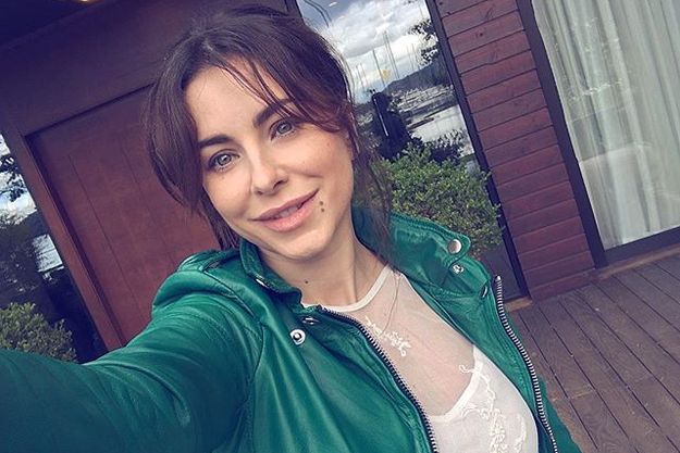 Ани Лорак восхитила домашним селфи без макияжа