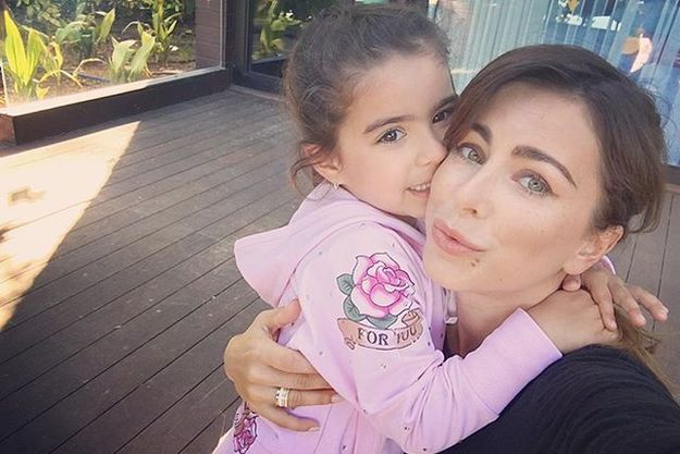 Ани Лорак обнародовала нежный снимок с дочерью