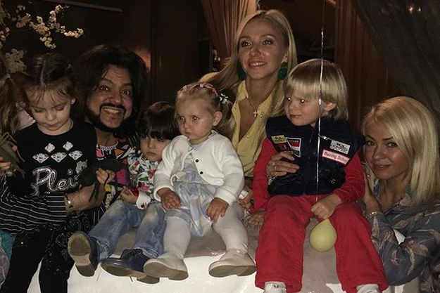 Яна Рудковская показала фото младшей дочери Татьяны Навки