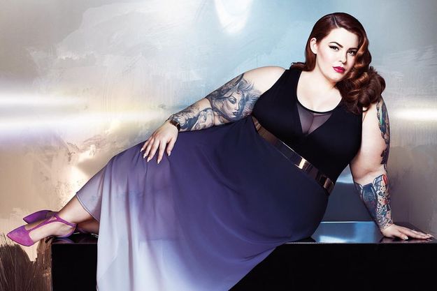 Plus size модель Тесс Холлидей родила сына