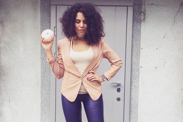 Настя Каменских сделала себе летнюю прическу