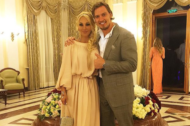 Лера Кудрявцева публично обвинила мужа в измене