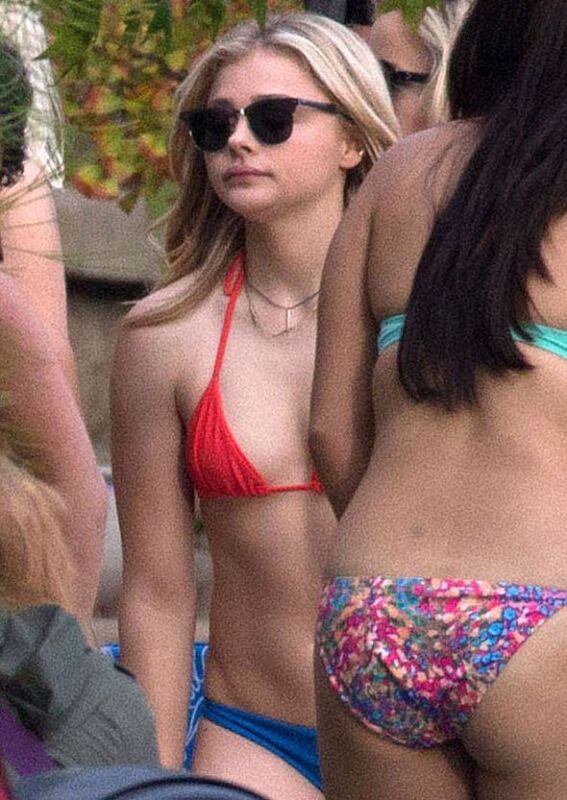 Хлоя Морец на съемках фильма "Соседи 2" в октябре 2015 года