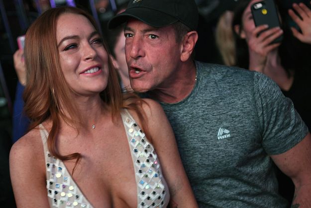 Отец Линдси Лохан угрожает ее русскому жениху