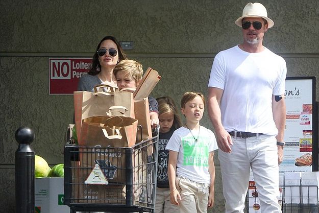 Брэд Питт и Анджелина Джоли пытаются спасти брак седьмым ребенком