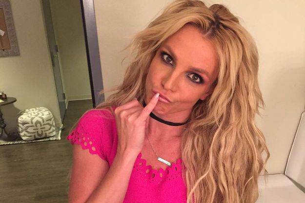 Бритни Спирс поразила фанатов акробатическим трюком