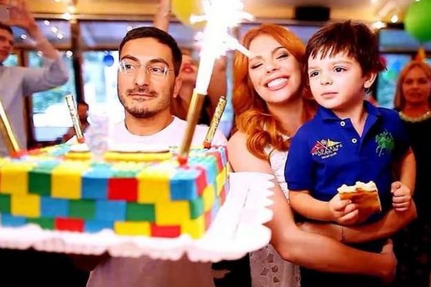 Анастасия Стоцкая впервые показала мужа