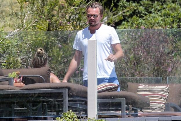 Располневший Леонардо ДиКаприо отдыхает на пляже с Ниной Агдал