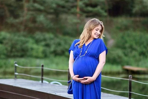 Елена Кравец опубликовала первое фото новорожденных двойняшек