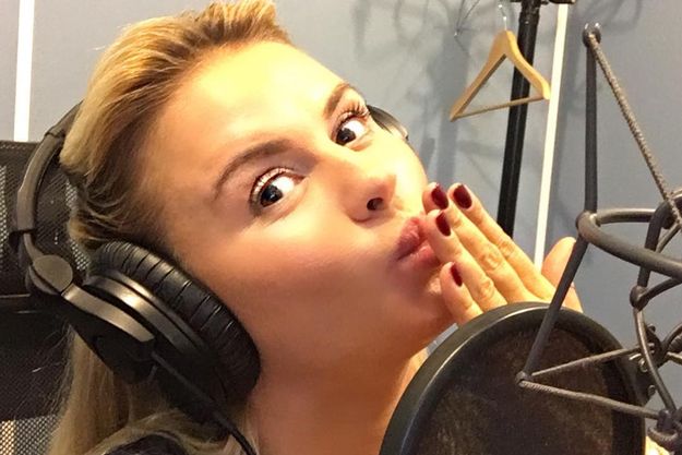 Анна Семенович удивила стройной фигурой