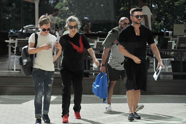 Ксения Собчак засветила беременный живот на «Новой волне»