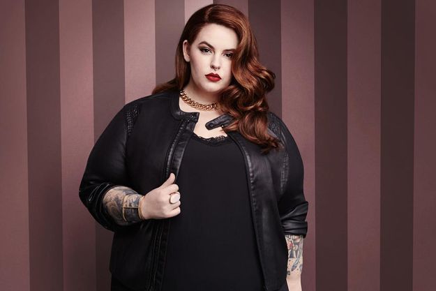 Модель plus-size Тесс Холлидей поделилась своим селфи в нижнем белье