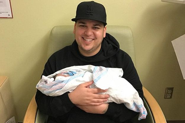 Роб Кардашьян показал завтрак новорожденной дочки