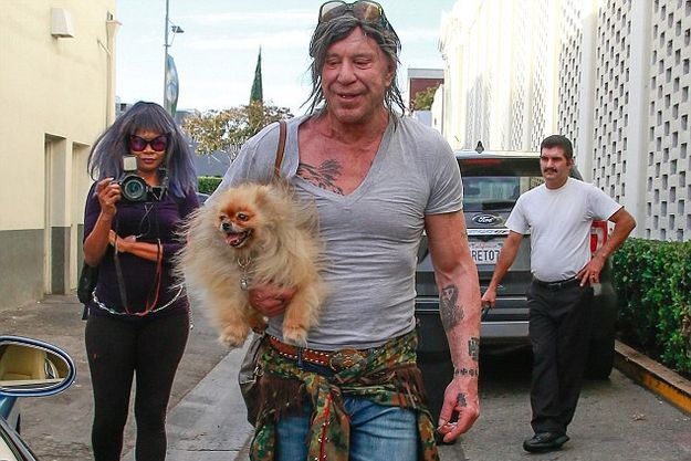 Микки Рурк показал свою русскую подругу