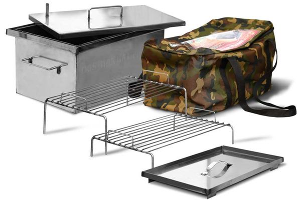 Преимущества компактной коптильни для дома