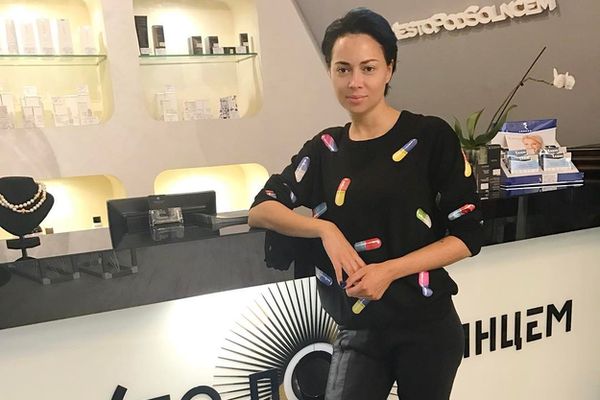 Настасья Самбурская показала себя без мейкапа