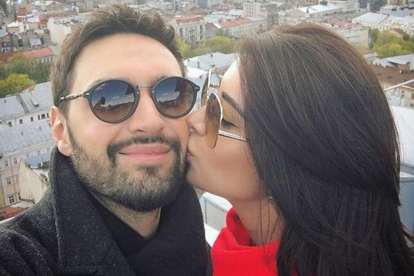 Виталий Козловский поразил постельным фото с невестой