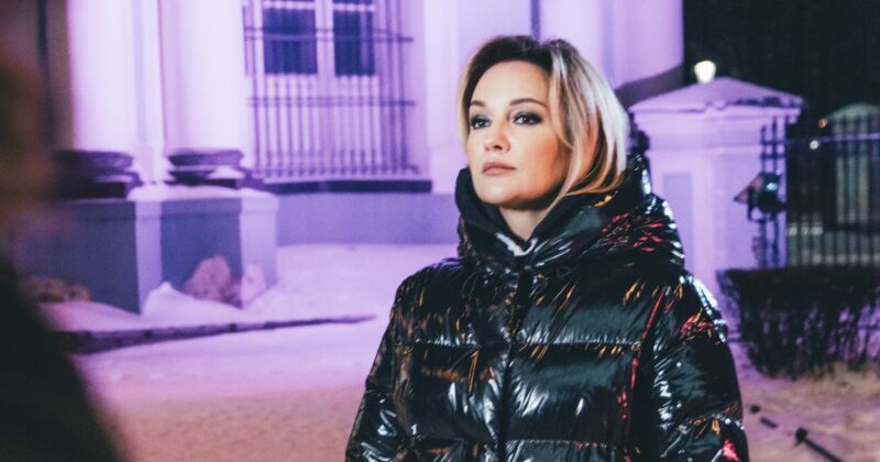 В новом клипе на песню Михаила Гуцериева Татьяна Буланова превратилась в робота